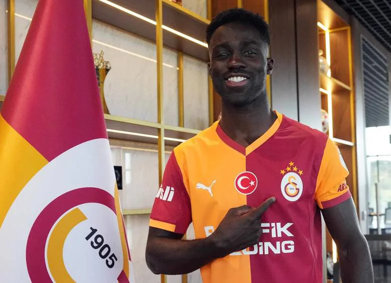 Dávinson Sánchez viaja con Galatasaray a Ankara para la fecha 8